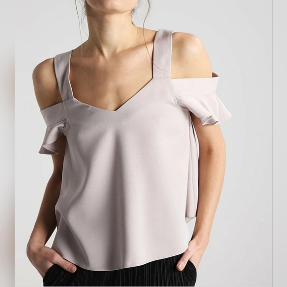 Topshop Flutter Sleeve Open Shoulder Blouse, Light Gray, Size 4 - Picture 3 of 12